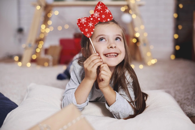 Более 500 тыс. звонков принял от российских детей ИИ Дед Мороз - 1